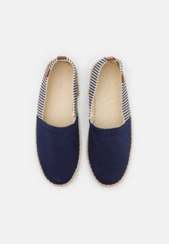 Pier One Unisex - Espadrilles - Dark Blue 9 Pier One Unisex - Espadrilles - Dark Blue -Pier One Winkel 0784899d722a49018258d9b6b1e944ba