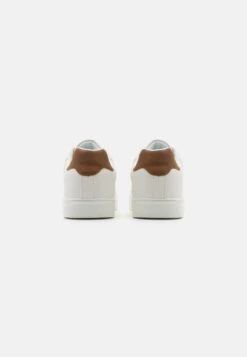 Pier One Sneakers Laag - White -Pier One Winkel 0d68a4c32b96494b83f0888dc073cae5