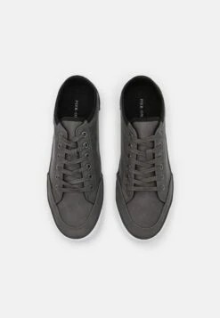 Pier One Sneakers Laag - Grey 9 Pier One Sneakers Laag - Grey -Pier One Winkel 121b9e5dccd84e7482b811a5f0f11ce0