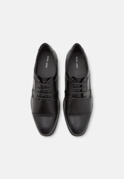 Pier One Unisex - Veterschoenen - Black 9 Pier One Unisex - Veterschoenen - Black -Pier One Winkel 2a5e56f0c8eb44968205fff40ce6efc1