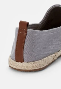 Pier One Rena Espadrille Unisex - Espadrilles - Light Grey 11 Pier One Rena Espadrille Unisex - Espadrilles - Light Grey -Pier One Winkel 42d2421a7d9a4236aff6d97b980fd1f5