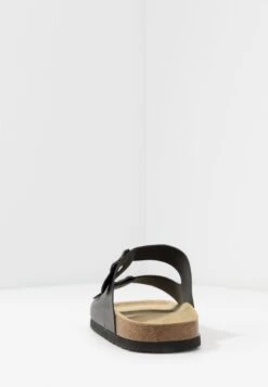 Pier One Unisex - Pantoffels - Black -Pier One Winkel 6792cddf649c4c73afdf1fc19e95f07f