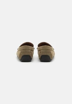 Pier One Unisex - Mocassins - Olive 8 Pier One Unisex - Mocassins - Olive -Pier One Winkel 83d1f5a6a06847da9775750cb73a9d57