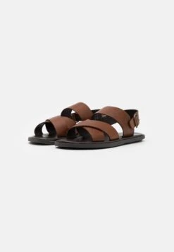 Pier One Unisex - Sandalen - Cognac 11 Pier One Unisex - Sandalen - Cognac -Pier One Winkel 93d59b6c78964396a0134fb24776a5f7