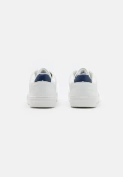 Pier One Unisex - Sneakers Laag - White 8 Pier One Unisex - Sneakers Laag - White -Pier One Winkel 93e13f9726664f7eb7a2f449e1f27c05