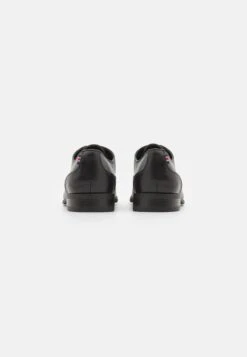 Pier One Unisex - Sportieve Veterschoenen - Black -Pier One Winkel a124d672b6ac4c629922d686c22cad66