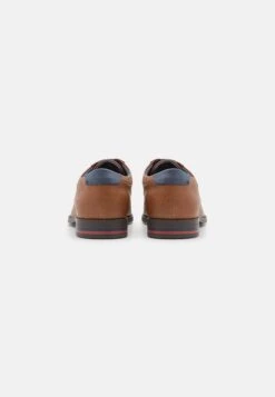 Pier One Unisex - Veterschoenen - Brown 8 Pier One Unisex - Veterschoenen - Brown -Pier One Winkel ad7df26a973a4dd6812a63ac01fa4f97