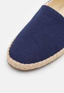 Pier One Unisex - Espadrilles - Dark Blue 11 Pier One Unisex - Espadrilles - Dark Blue -Pier One Winkel b83e937ac9f84f1099b11f3baf29ec90