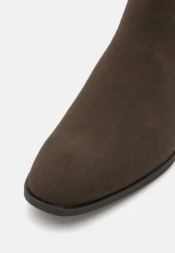 Pier One Korte Laarzen - Dark Brown -Pier One Winkel c202242373ad4d80916f5831034eb6ac