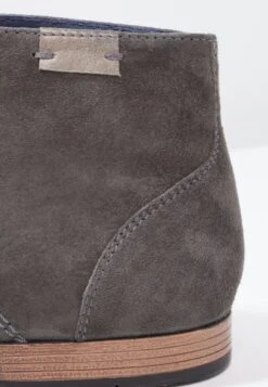 Pier One Veterschoenen - Shark/Cognac 11 Pier One Veterschoenen - Shark/Cognac -Pier One Winkel ca6c9d7b82a449058960be26da75f18d