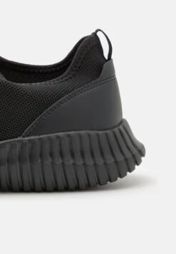 Pier One Sneakers Laag - Black 11 Pier One Sneakers Laag - Black -Pier One Winkel da21a0204b9943a1b0a5be03e6d2430f