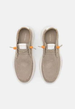 Pier One Sneakers Laag - Beige -Pier One Winkel e1e11fb9800f406ebbfc2036aeac7718